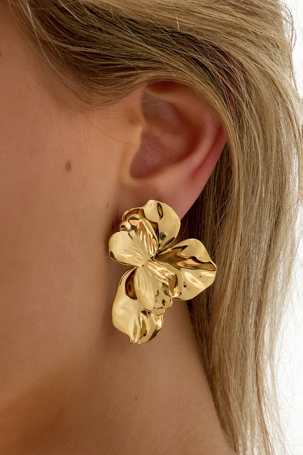 Flower earrings